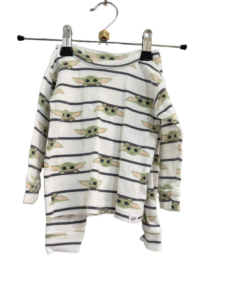 Preloved Baby Gap - White Gray Stripe Grogu Organic Cottonls Pyjama Set (6-12m)