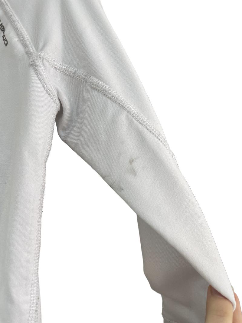 Preloved Decathlon - Quechua White Thermal Top (5-6y)