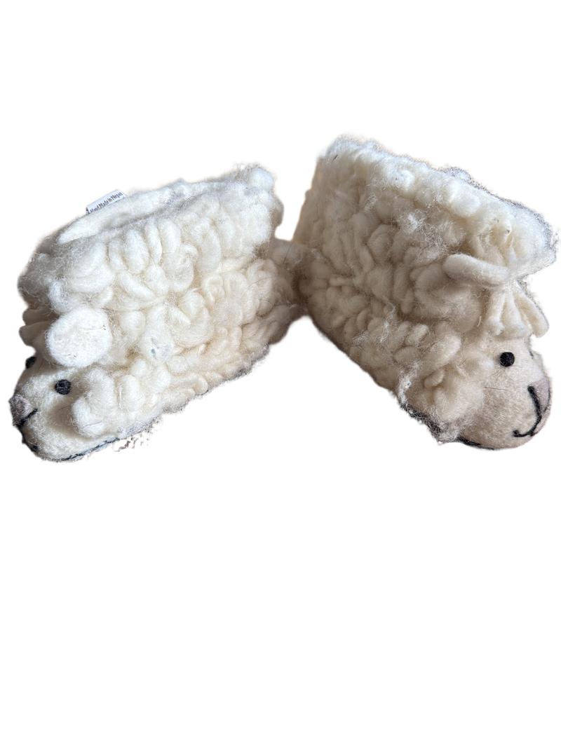 Preloved Sew Heart Felt ENGLAND - White Sheep Wool Slippers (2.5 UK, 3 UK, 3.5 UK, 4 UK)