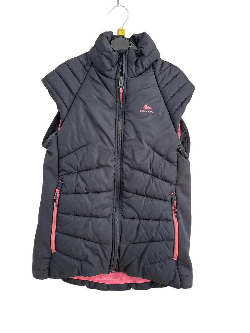 Preloved Decathlon - Quechua Black Gilet (7-8y)