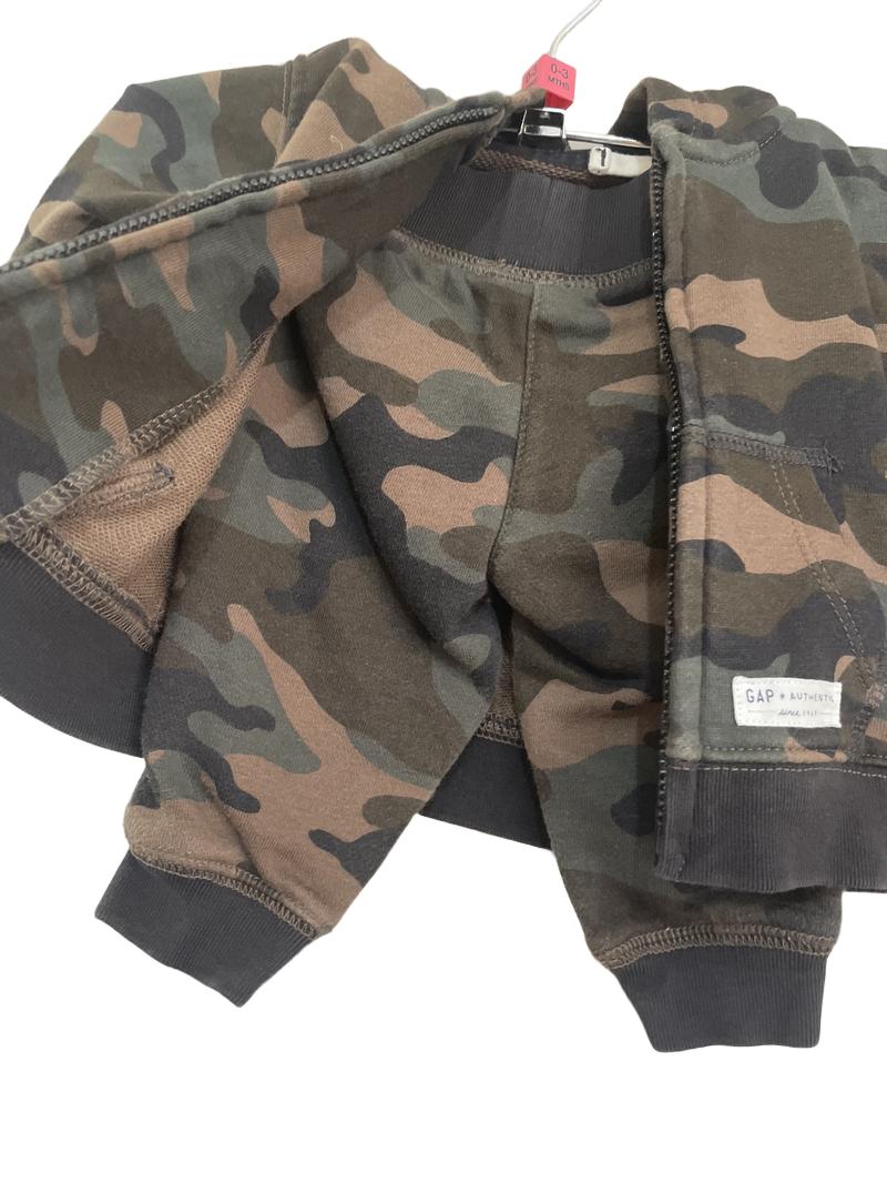 Preloved Baby Gap - Camouflage Tracksuit. (Zip Up Hoodie And Trousers) (0-3m)