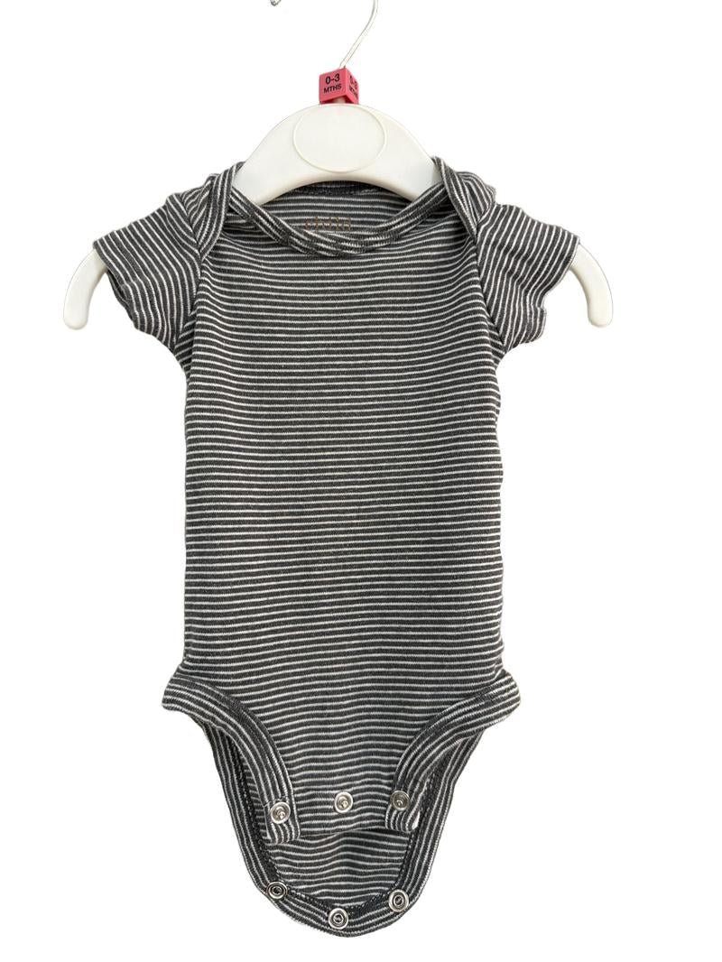 Preloved Carter's - Gray Striped Short-sleeved Bodysuit (Newborn)