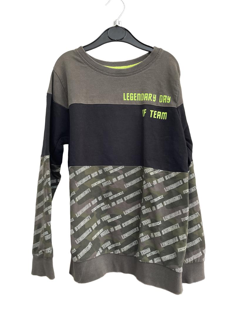 Preloved Piazza Aitalia - Olive Gray Black Legendary Day Of Team Long-sleeved Shirt (9-10y)