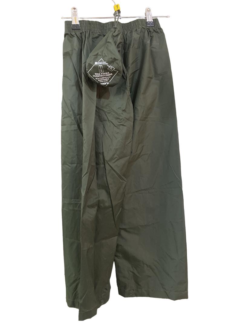 Preloved Mountain Warehouse - Green Waterproof Pakka OverTrousers. (7-8y)