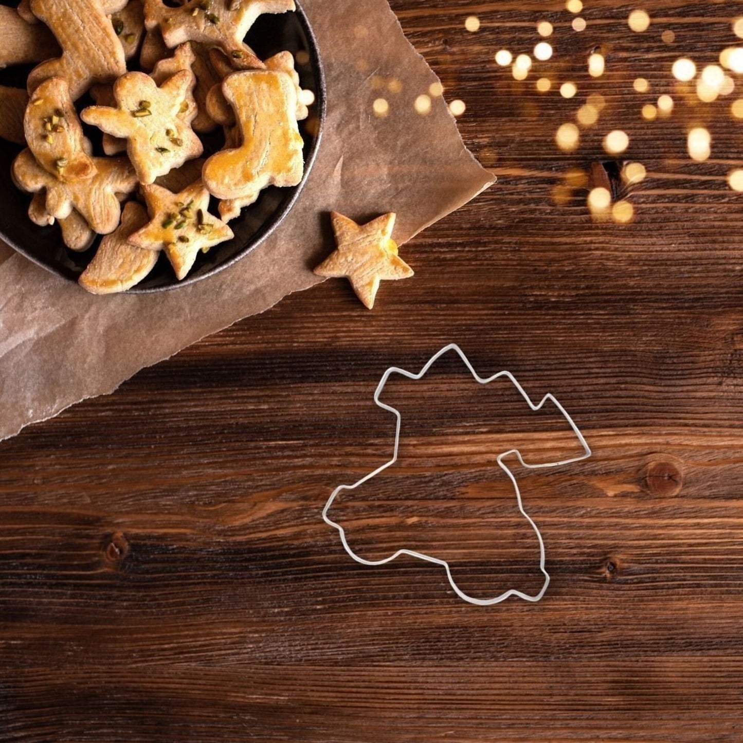 Christmas tree lying on a car Zenker cookie cutter