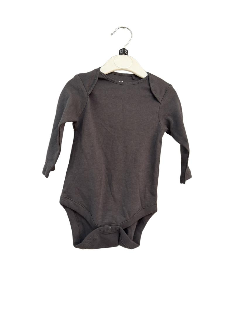 Preloved Next - Gray Long-sleeved Bodysuit (3-6m)