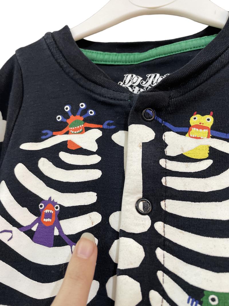 Preloved Marks & Spencer - Black Skeleton Monsters Onesie (18-24m)