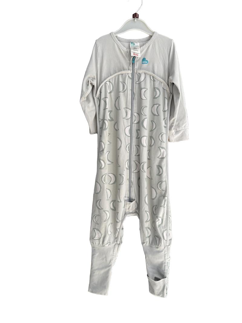 Preloved Love To Dream - Grey Sleepsuit 1 Tog With Moon Print, Grippy Fold Over Feet. (2-3y)