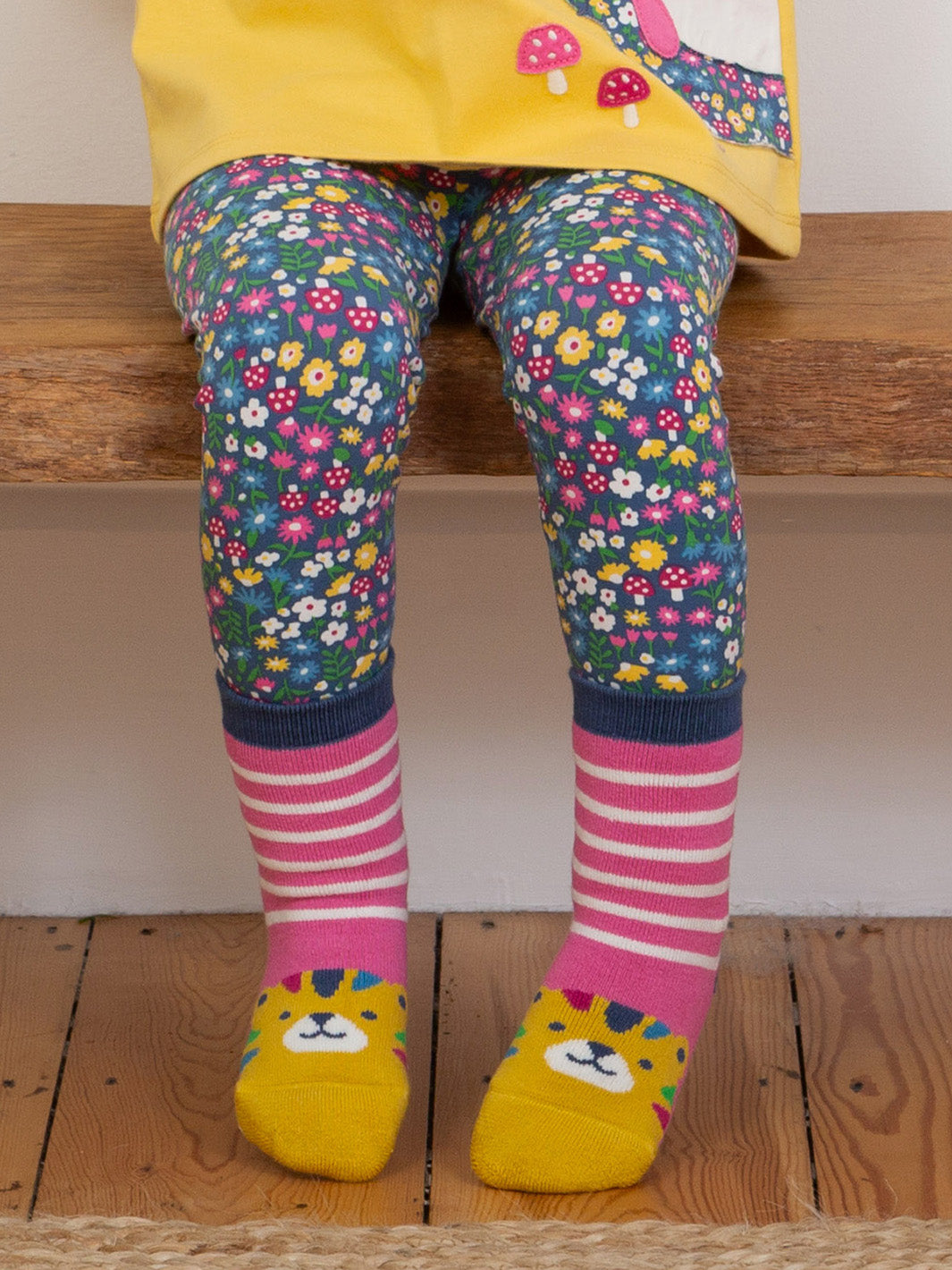 Kite Tiger Face Grippy Socks Blush