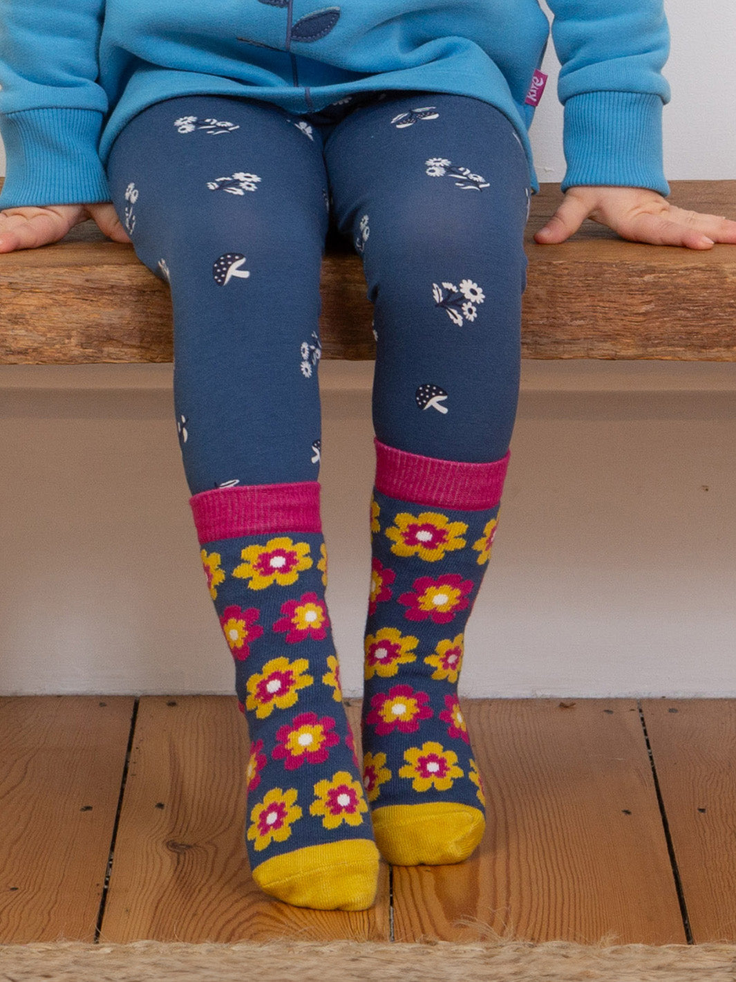 Kite Flower Socks