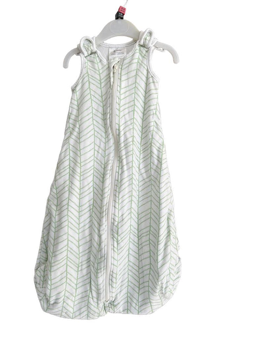 Preloved Ergobaby - Green And White Geometric Pattern Small Sleep Bag, 1.0 Tog (0-3m, 3-6m)