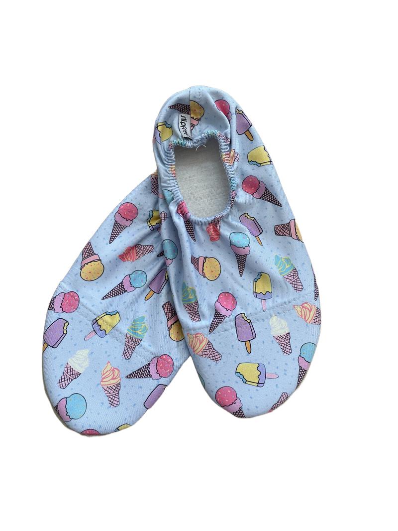 Preloved Slipfree - Blue Ice Cream Water Shoes