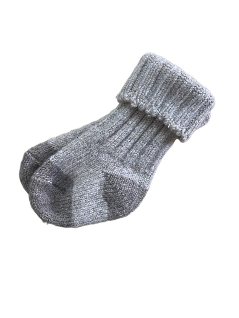 Preloved Unknown Brand - Beige Socks. (12-18m)