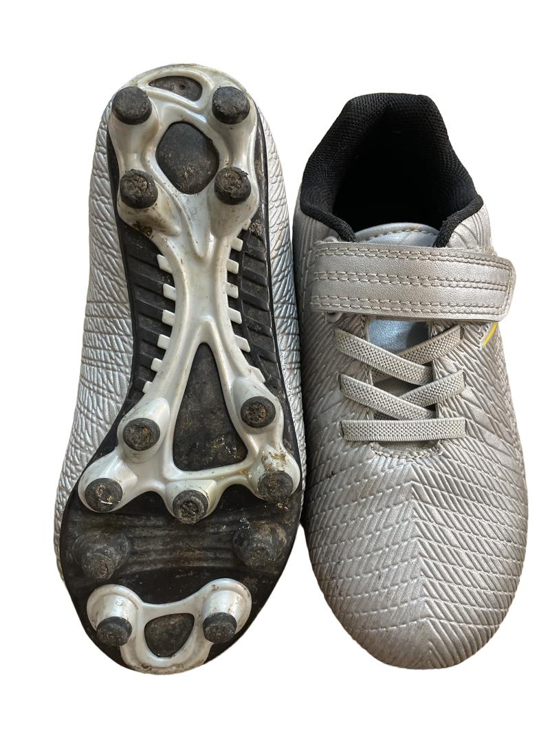 Preloved Lily & Dan - Silver Football Cleats Boots (11 UK)