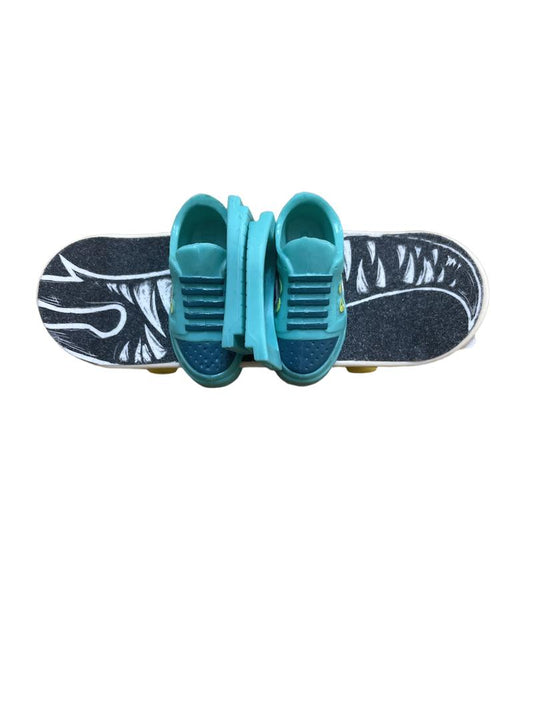 Preloved Toys - Skate Fingerboard With Blue Shoes. - Hotwheels