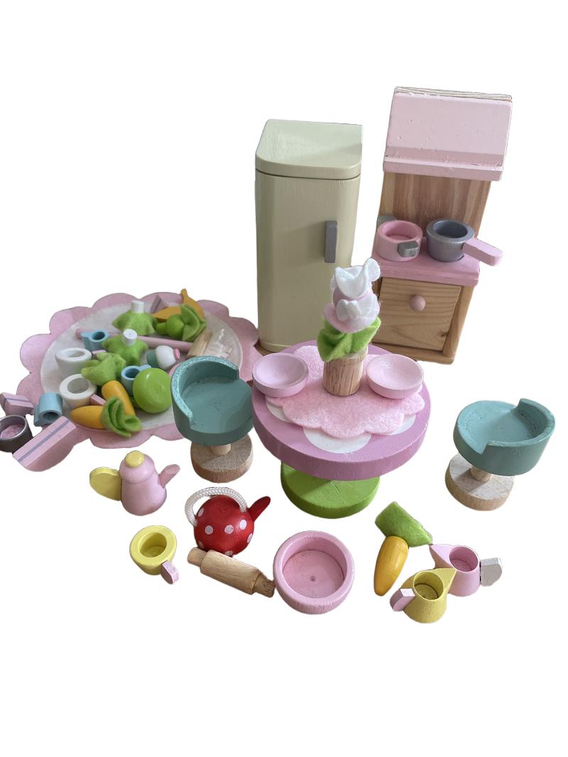 Preloved Toys - Wooden Dolls House Kitchen Accessories.  - Unknown Brand