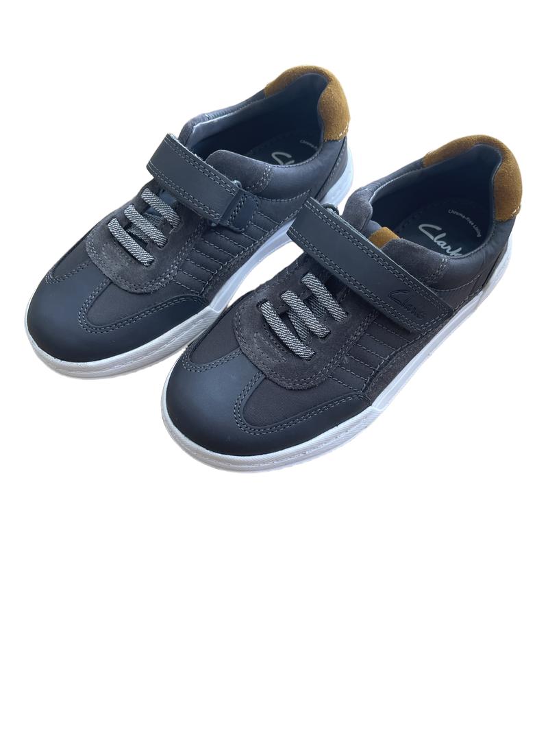 Preloved Clark's - Grey Shoes. (11 UK)