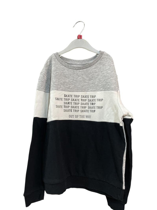 Preloved Kiabi - Gray White Black Skate Trip Colour Block Sweatshirt (10-11y)