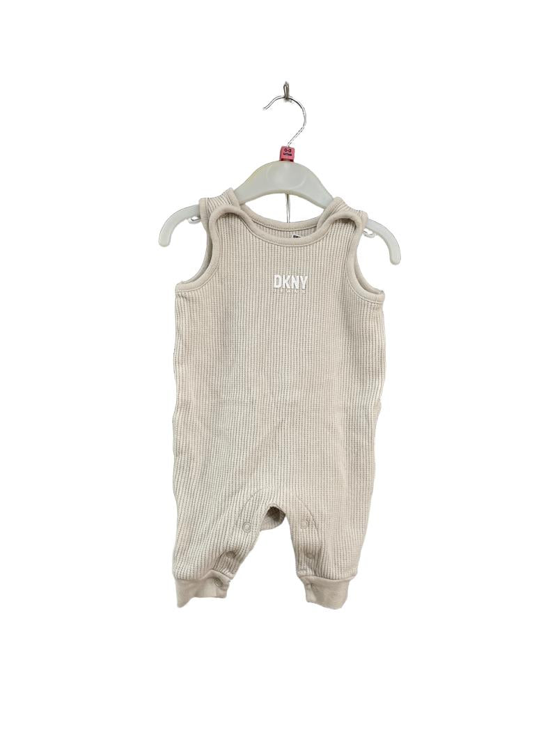 Preloved DKNY - Cream Waffle Dungarees And Matching NEW Hat (0-3m)