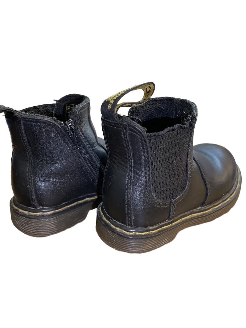 Preloved Dr. Martens - Black Doc Martin's AirWair Chelsea Boots (6 UK)