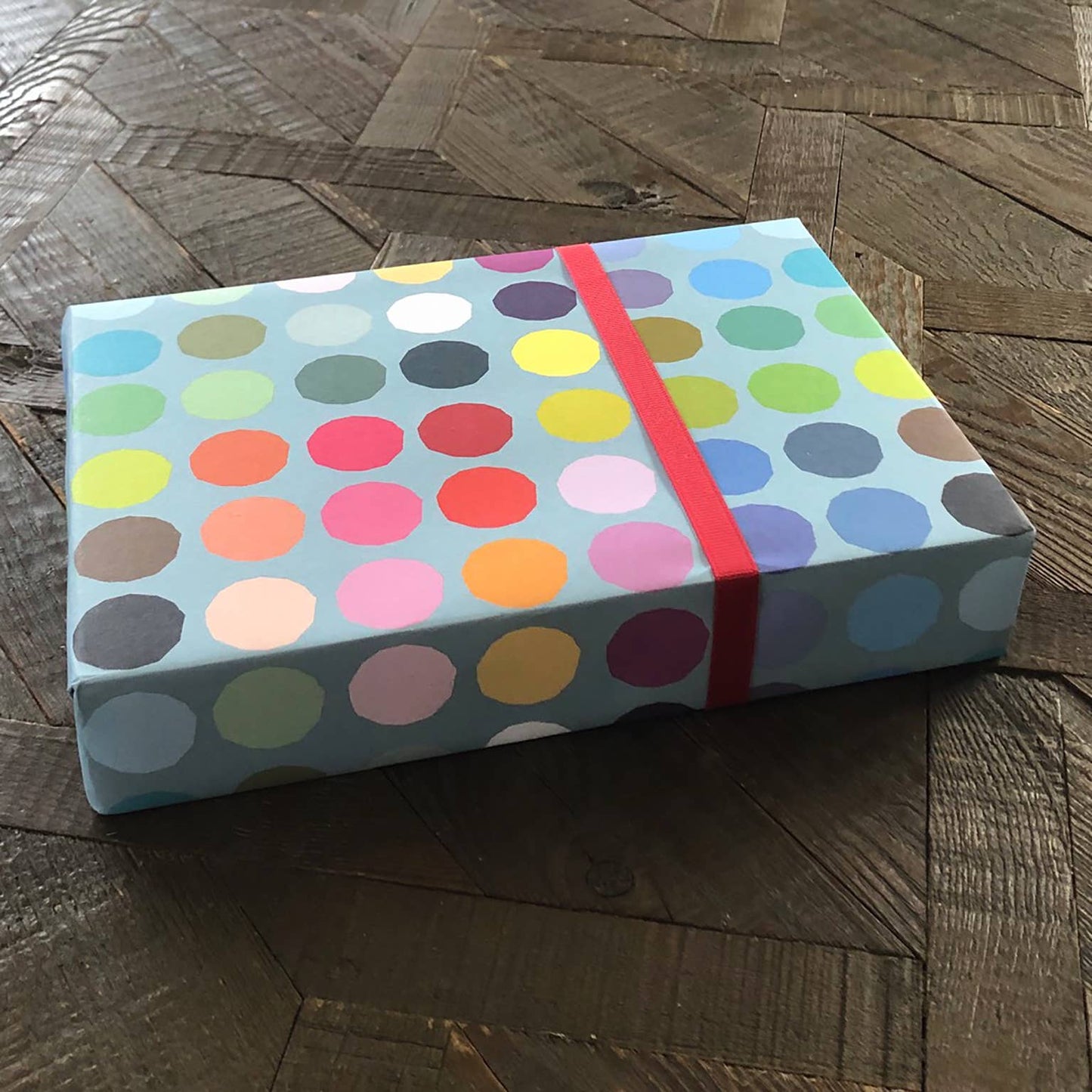 WP12 Spots & Dots Wrapping Paper