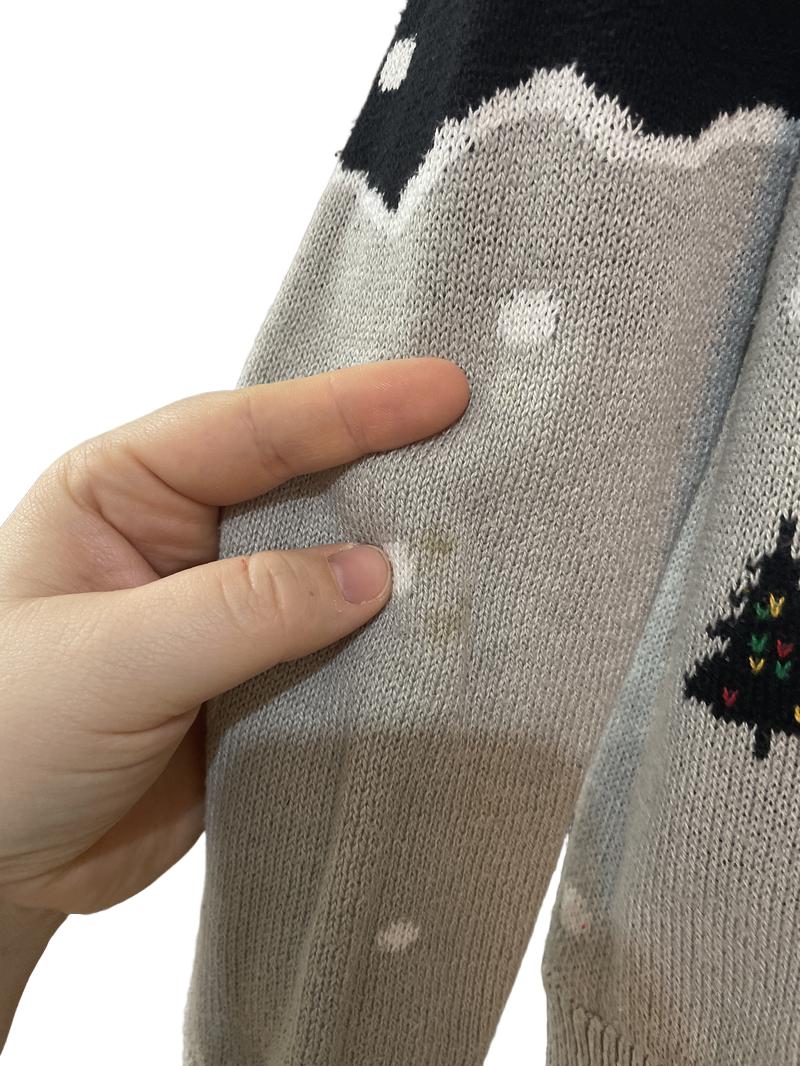 Preloved Next - Santa Snowboarding Christmas Jumper. (8-9y)