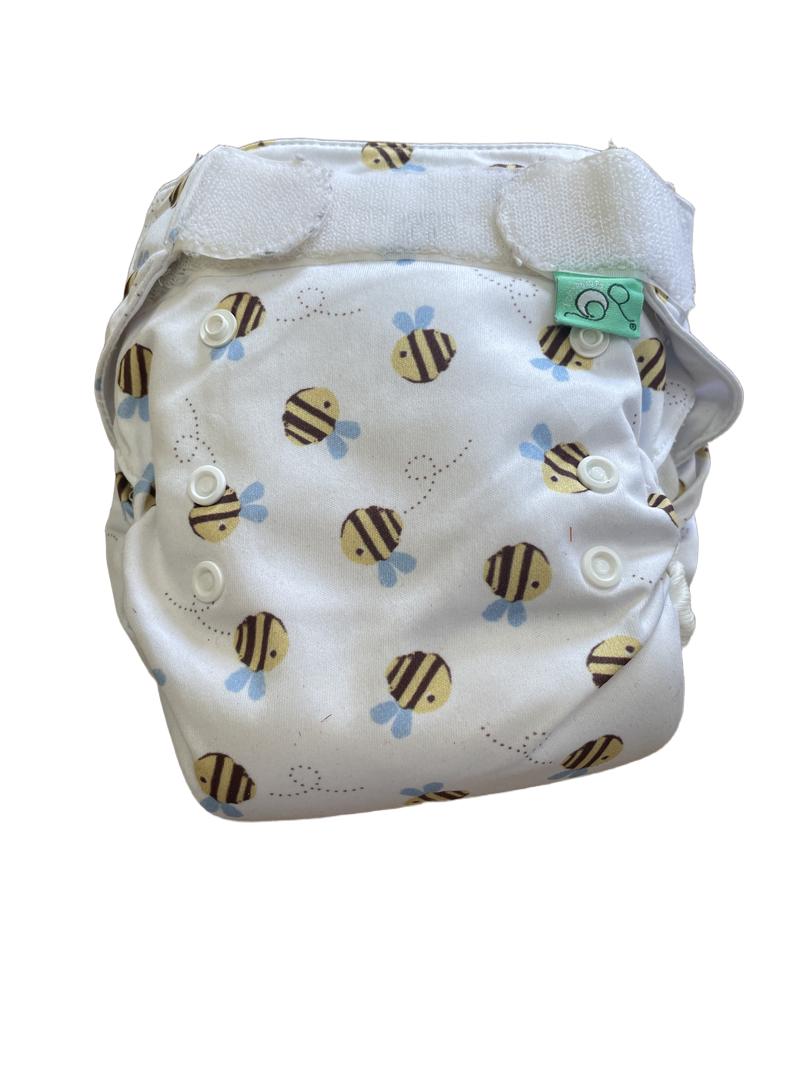 Preloved Totsbots - White Bee Reusable Nappy With Insert. Size 2