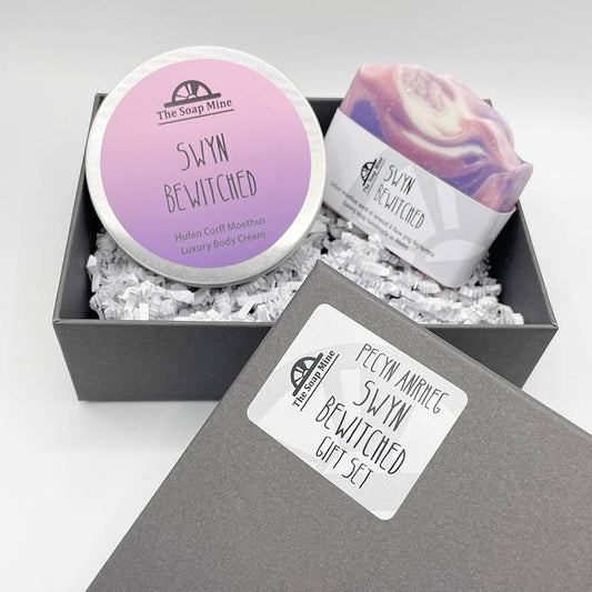 The Soap Mine Swyn (Bewitched) Shower Duo